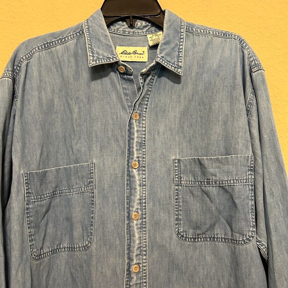 VTG Eddie Bauer Button Up Denim Shirt Mens Large Lightwash Soft Blue Denim - Picture 4 of 5